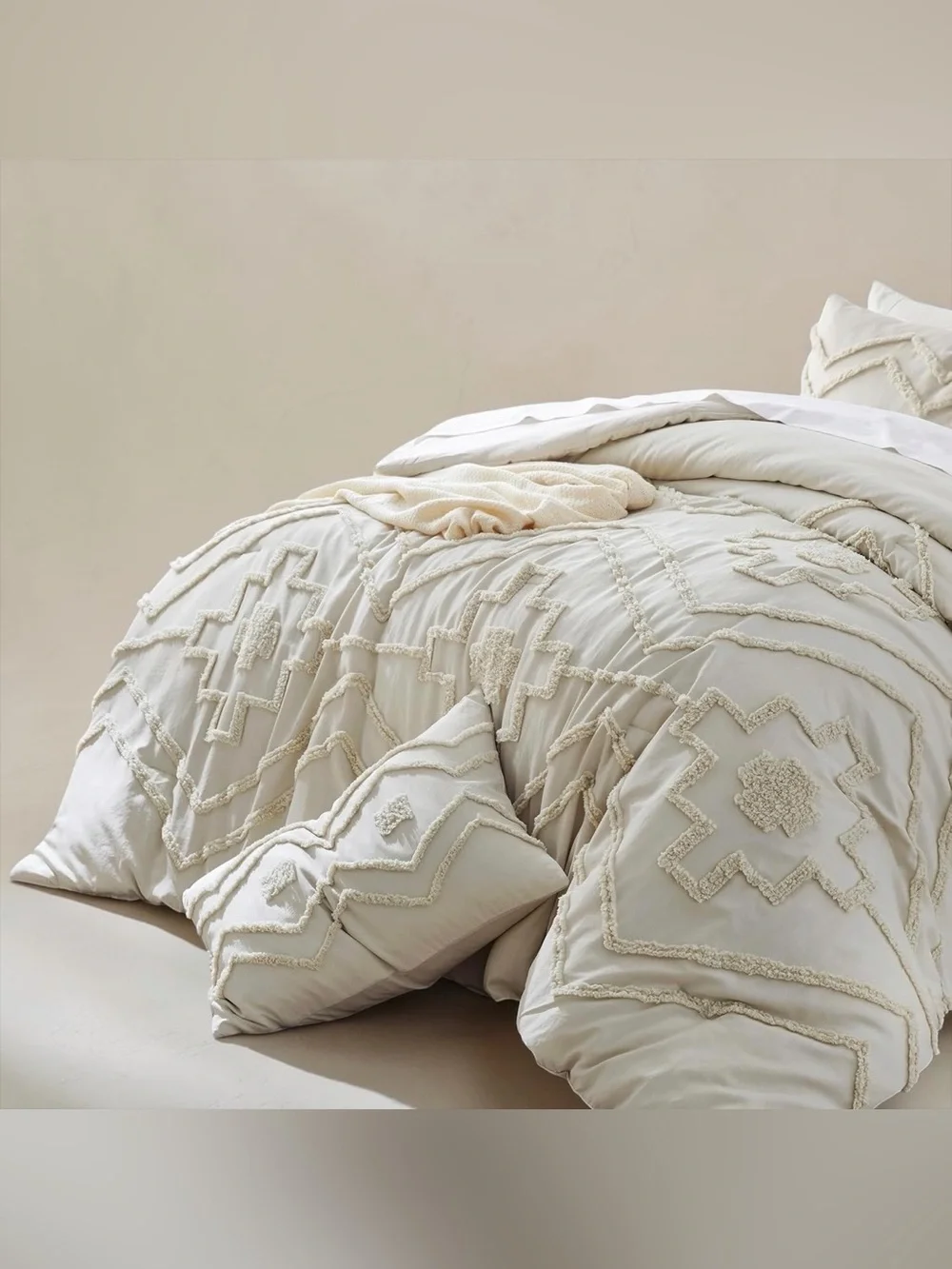 NEW Anthro Ivory Beige Tufted Floral Queen King Boho Comforter Bedding Sham Set